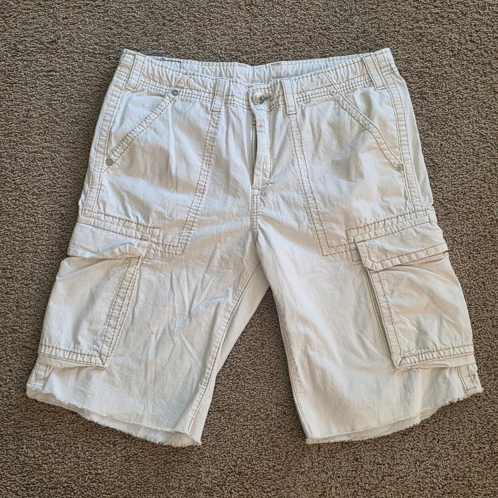 True Religion Mens White Cargo‎ Shorts Big T Contrast Stitch Frayed Hem Size 36
